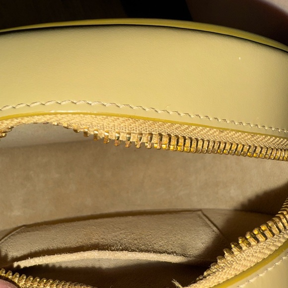 CELINE Triomphe Oval Crossbody bag - Picture 4 of 6